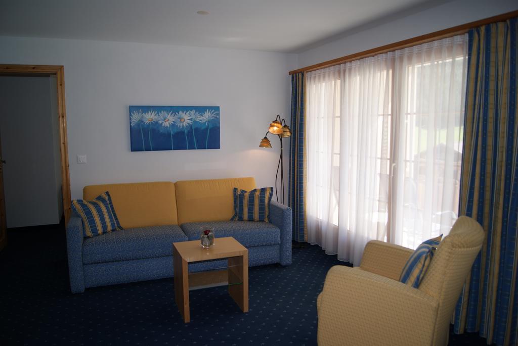 Ferienwohnungen Hotel Allegra Zuoz Exterior photo